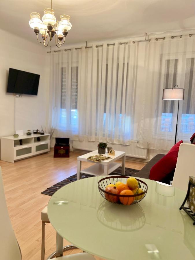 Ferienwohnung The Downtown Pearl Zagreb Exterior foto